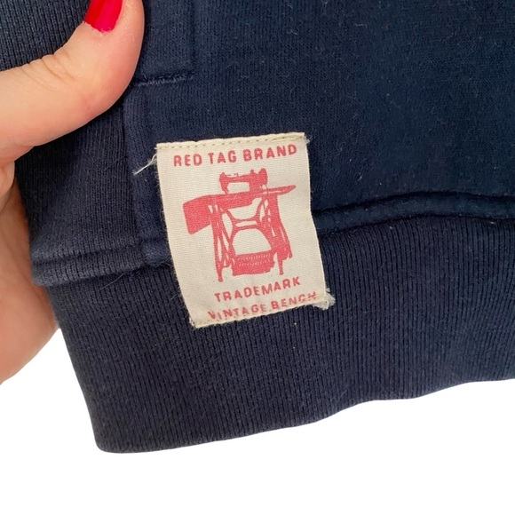 Vintage Red Tag Brand Sweatshirt Mens Medium Unisex Pullover Crewneck Flag Bear - Picture 7 of 14